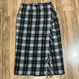 Vintage Cambridge Country Black and White Plaid Wool Blend Wrap Skirt Sz 12
